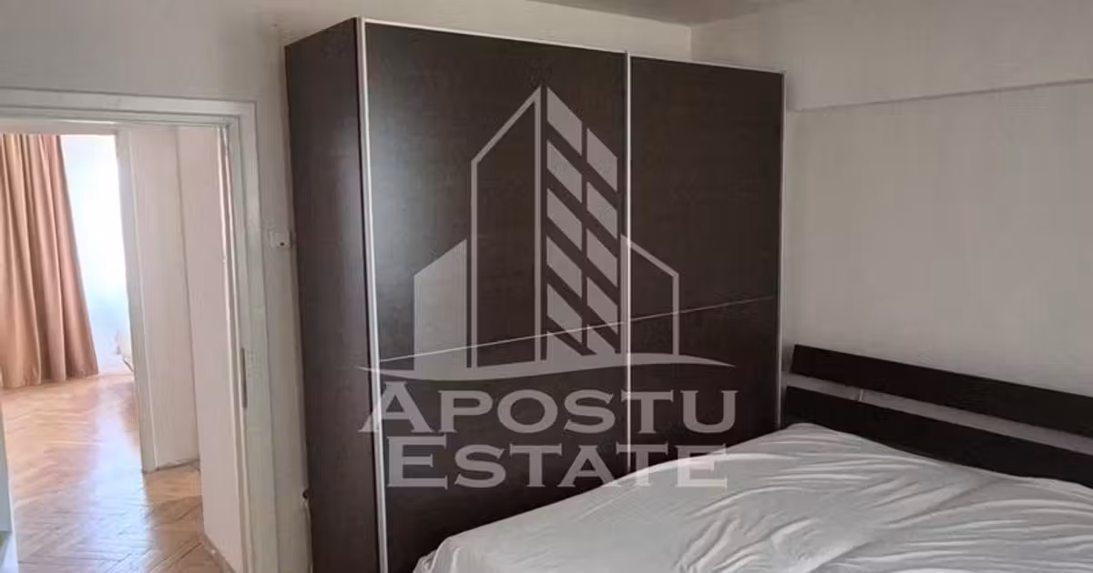 Apartament de vânzare cu 3 camere în zona Lipovei, Timișoara