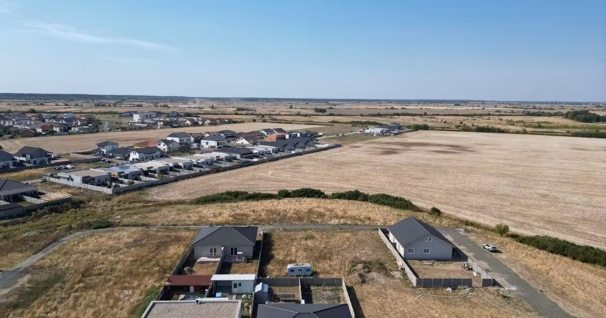 Teren Construcții intravilan de vânzare de 622 mp, în Moșnița Nouă