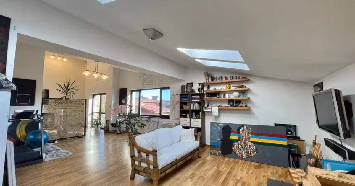 Casă individuală de vânzare cu 7 camere, mobilată în zona Jiului, Sector 1
