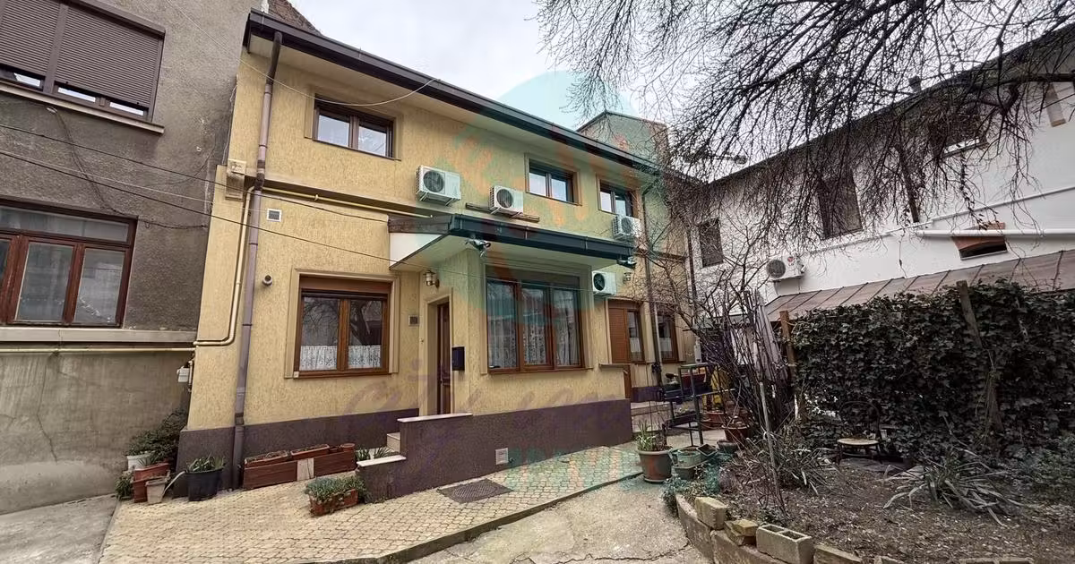 Casă individuală de vânzare cu 5 camere, mobilată în zona Armeneasca, Sector 2