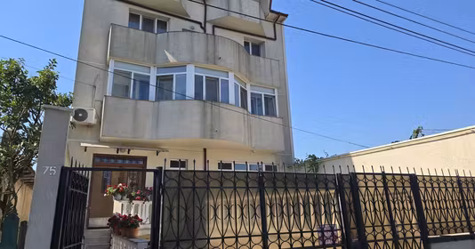 Casă Peninsulă