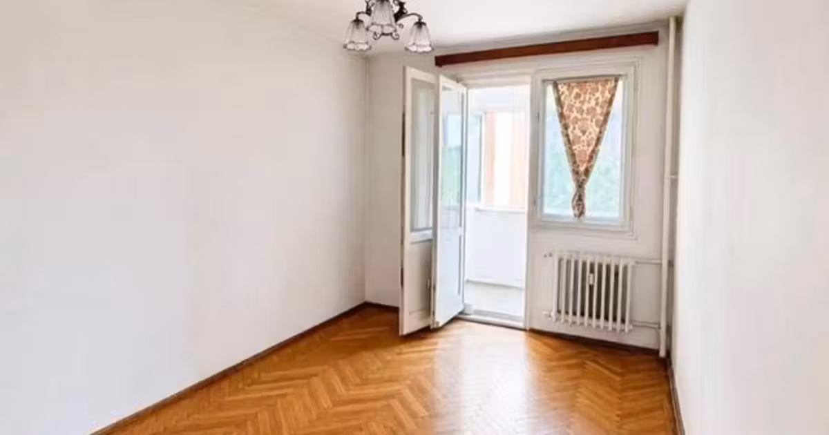 Apartament de vânzare cu 3 camere în zona Berceni, Sector 4