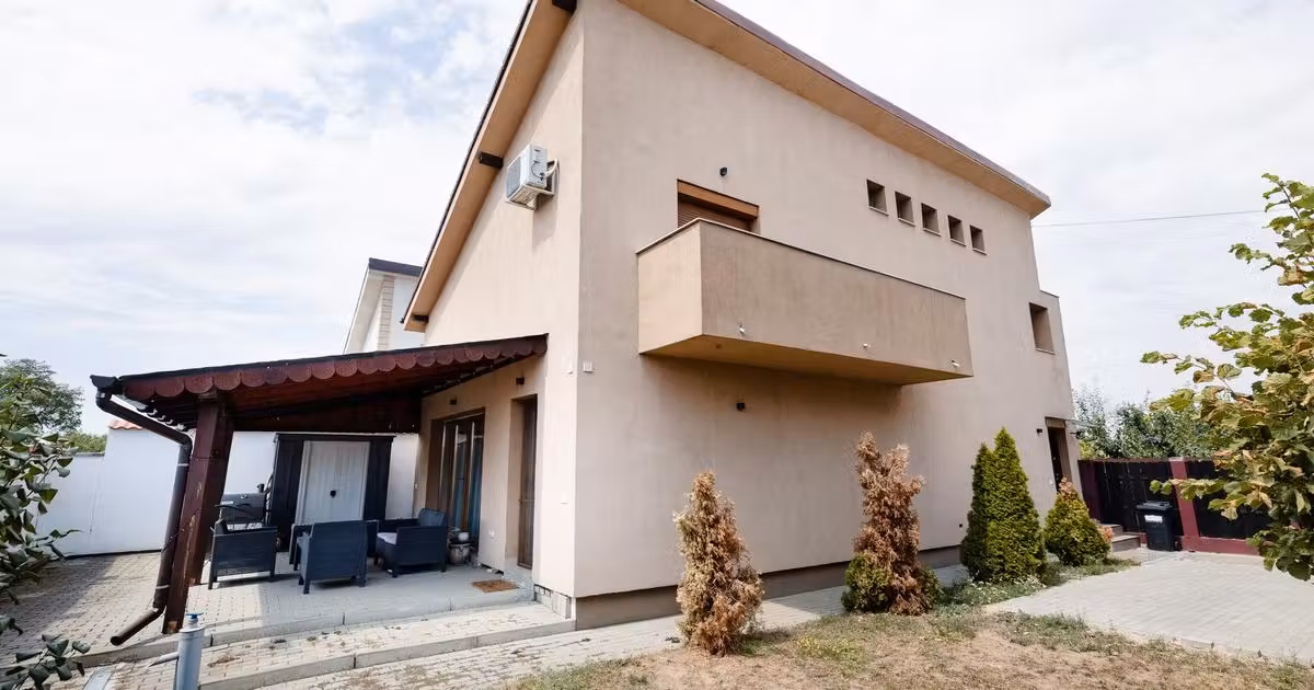 Casă individuală de vânzare cu 3 camere în Vladimirescu