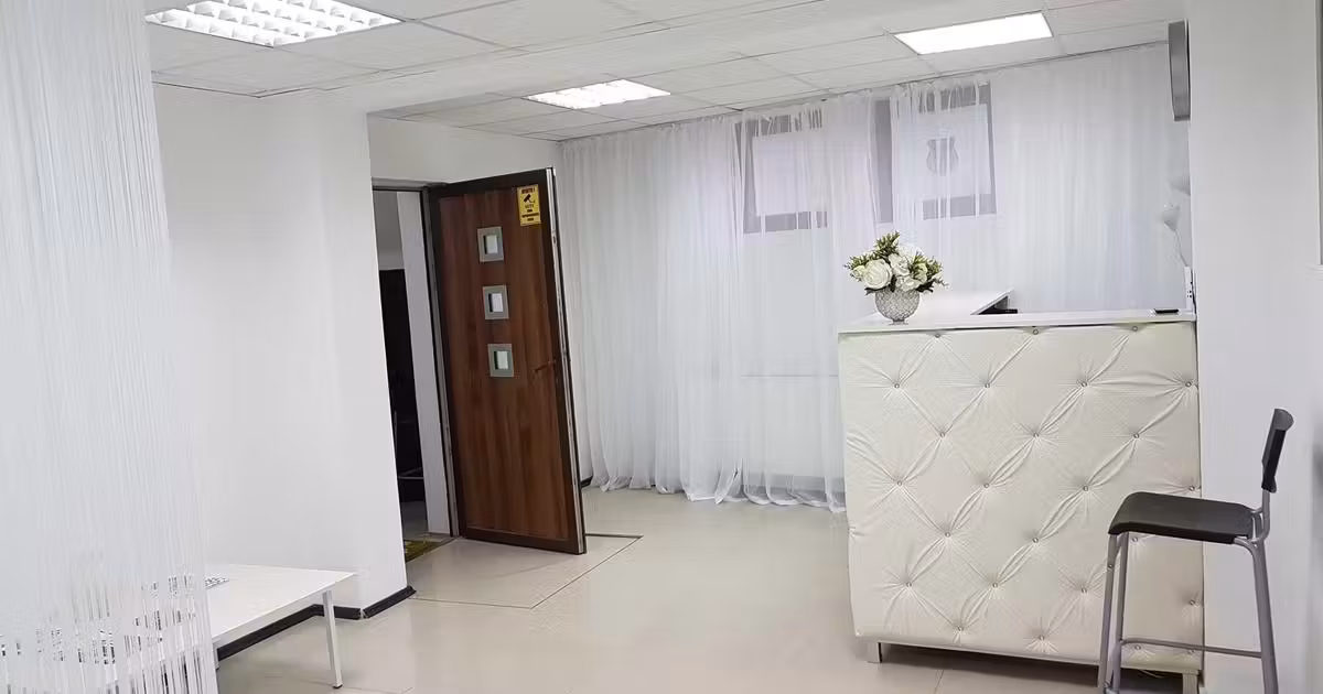 Apartament de vânzare cu 4 camere în zona Cotroceni, Sector 5