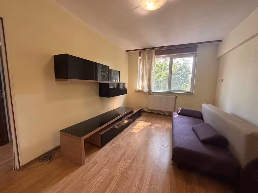Apartament 2 camere, ultrancentral, Piața Unirii, etajul 1