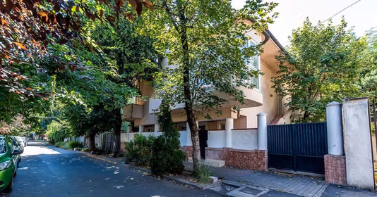 Casă Ultracentral