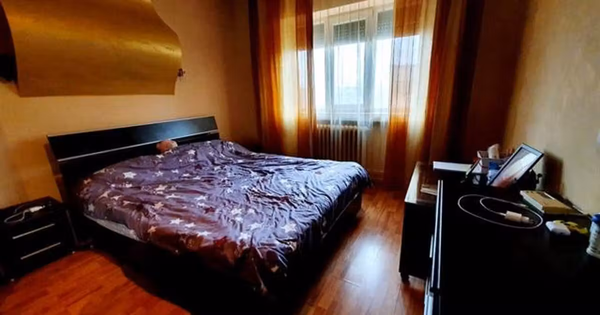 Apartament de vânzare cu 3 camere, mobilat în zona 9 Mai, Târgu Jiu