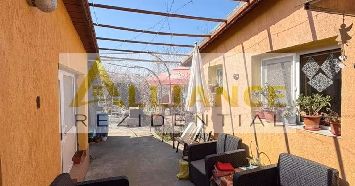 Casă individuală de vânzare cu 5 camere, mobilată în Cățelu