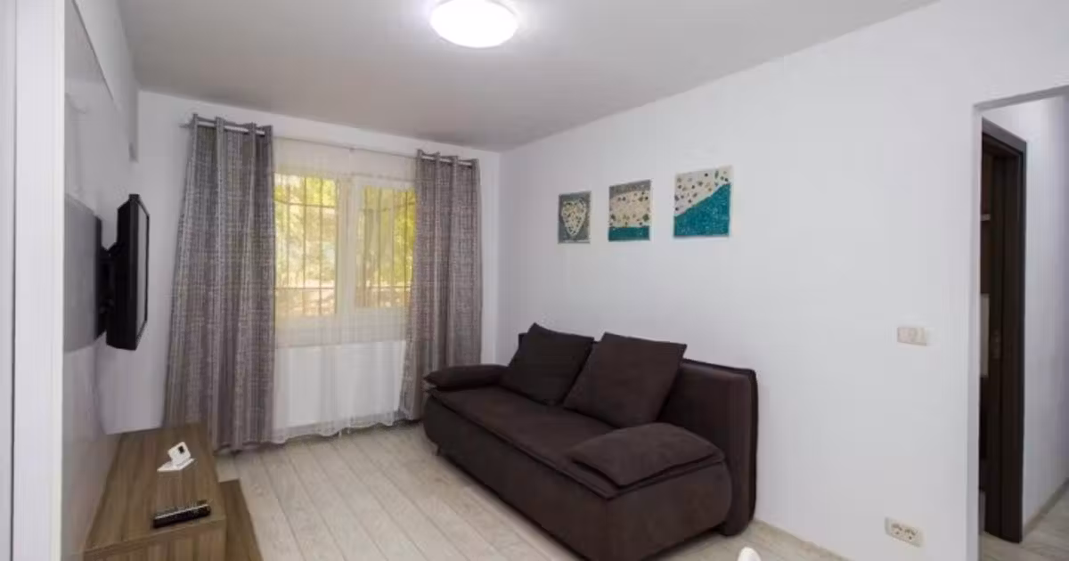 Apartament de vânzare cu 3 camere în zona Tomis Nord, Constanța