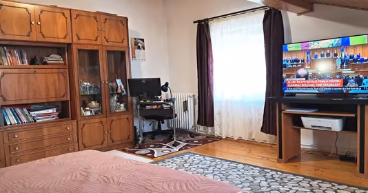 Apartament Sub Arini