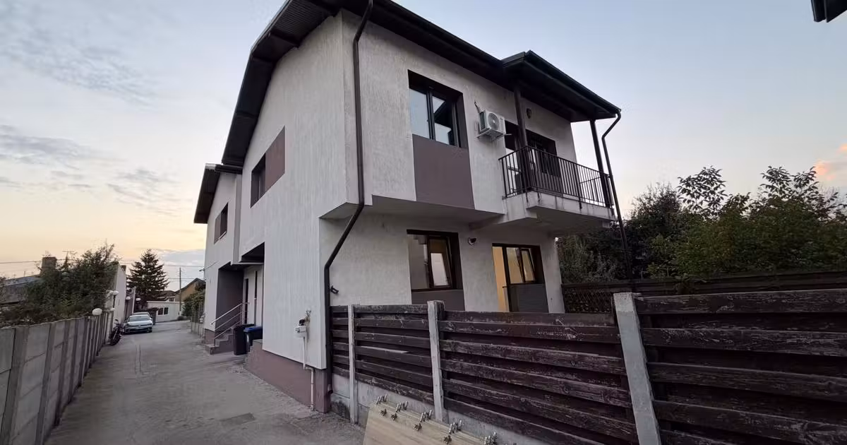 Casă individuală de vânzare cu 4 camere în Chiajna