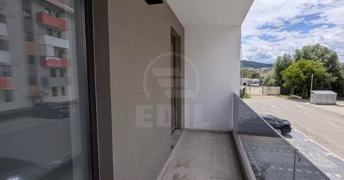 Apartament de vânzare cu 3 camere în Florești