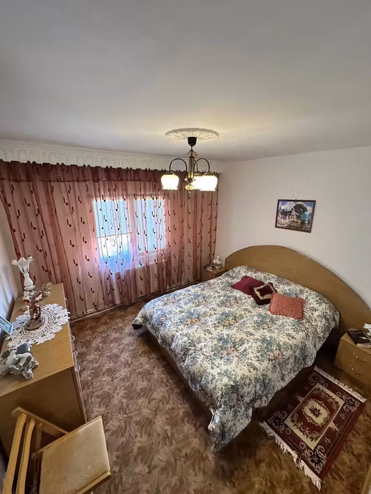 Apartament Comanesti