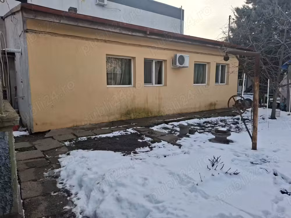 Casa de vanzare