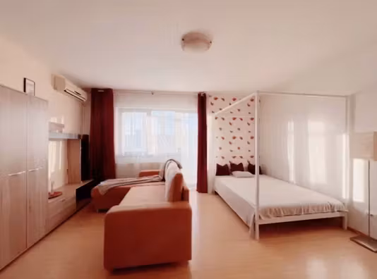 Garsonieră Titan