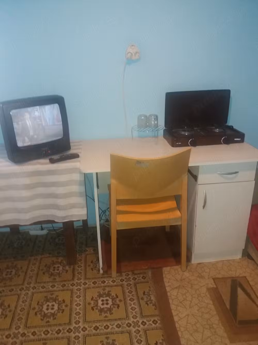 Camera de inchiriat. Nu pretind garantie. Tel  . .