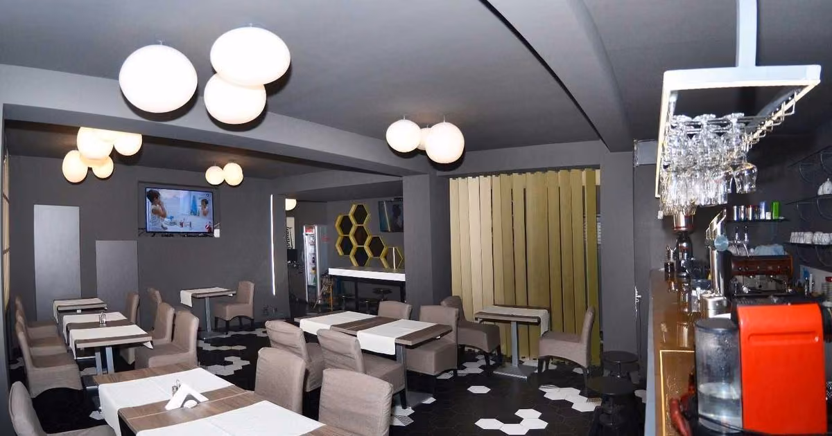Casă individuală de vânzare cu 4 camere în Ultracentral