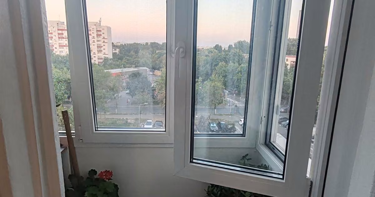 Apartament de vânzare cu 2 camere în zona Berceni, Sector 4