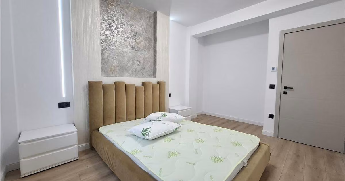 Casă de vânzare cu 4 camere în Valea Lupului