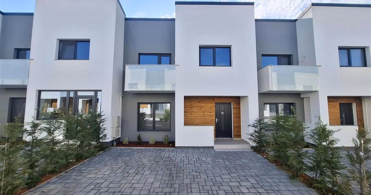 Duplex de vânzare cu 4 camere în Valea Lupului
