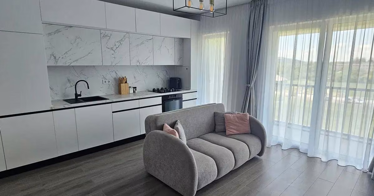 Apartament de vânzare cu 2 camere, mobilat în Florești