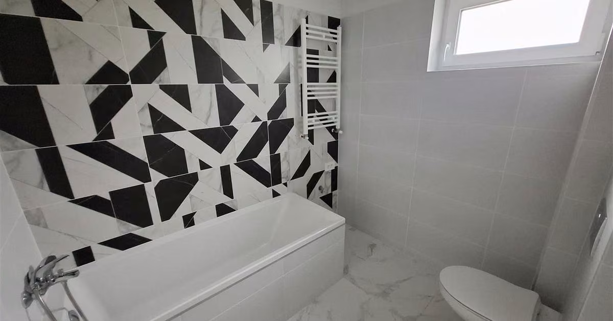 Apartament de vânzare cu 2 camere în Valea Lupului