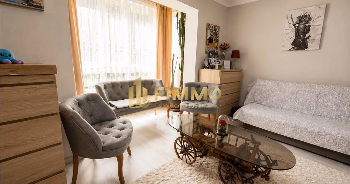 Apartament de vânzare cu 3 camere în zona Burdujeni, Suceava