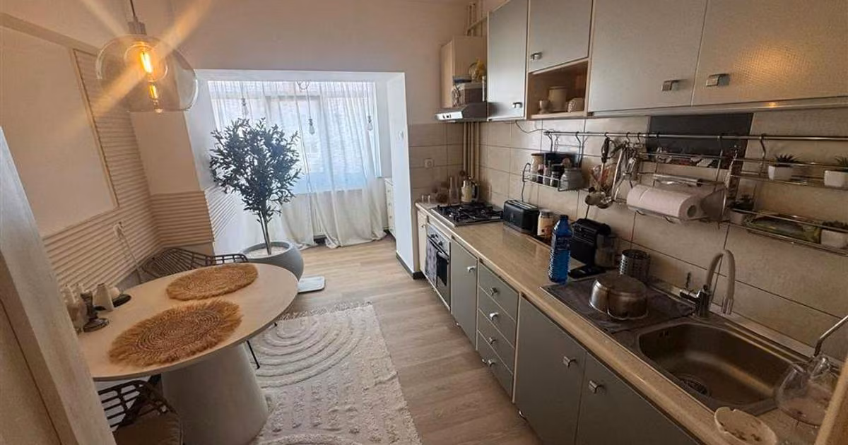 Apartament de vânzare cu 3 camere în zona Brăilei, Focșani