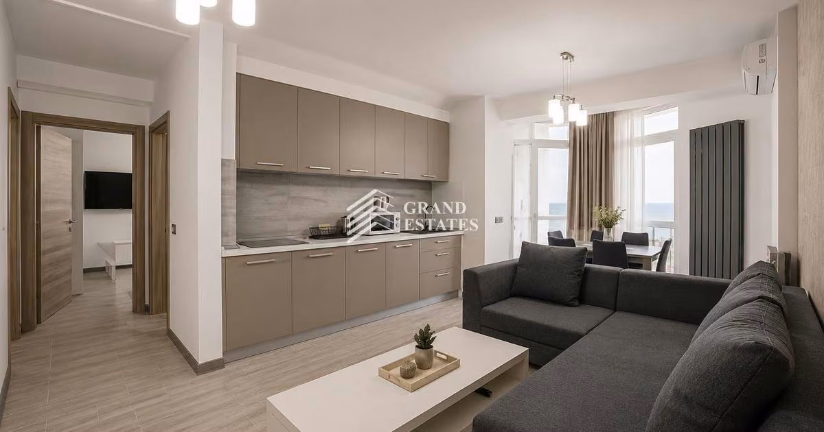 Apartament de vânzare cu 3 camere, mobilat în Năvodari