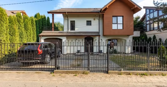 Casă Gherăiești