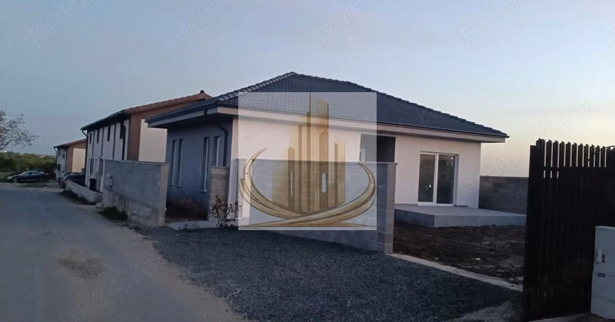 Casă individuală de vânzare cu 3 camere în Sânandrei