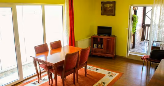 Apartament Florești