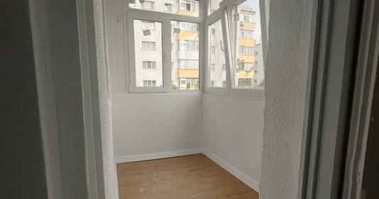 Apartament Titan