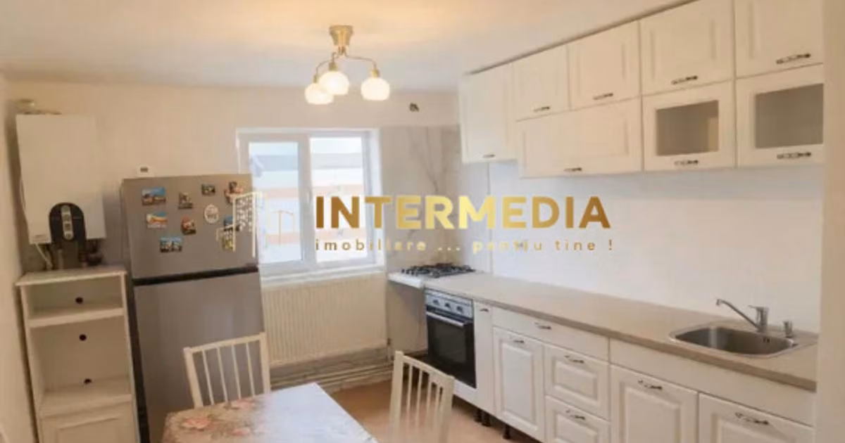 Apartament de vânzare cu 2 camere, mobilat în zona Cetate, Alba Iulia