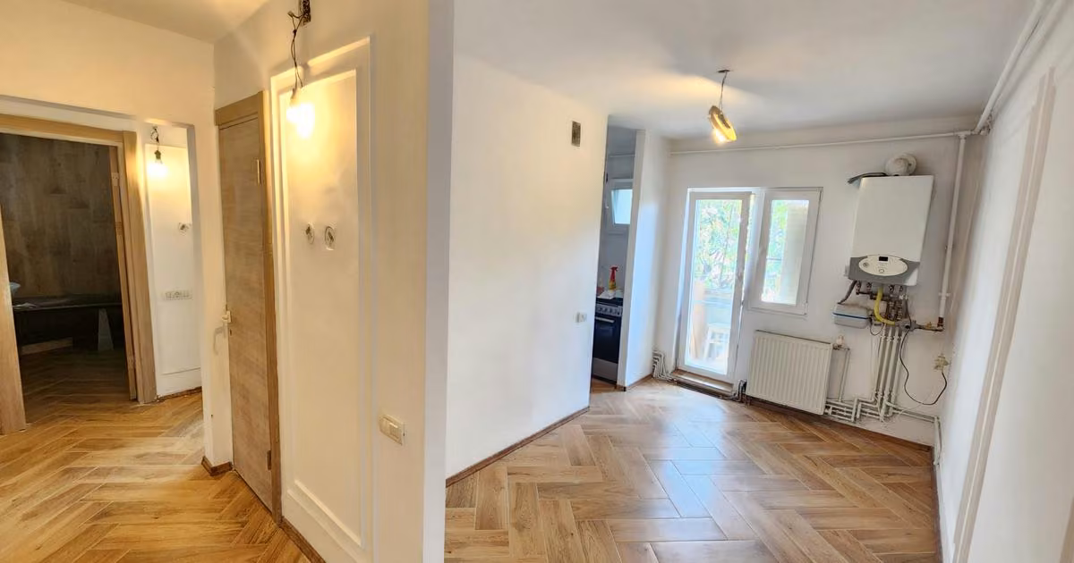 Apartament de vânzare cu 2 camere, mobilat în zona Lunei, Timișoara