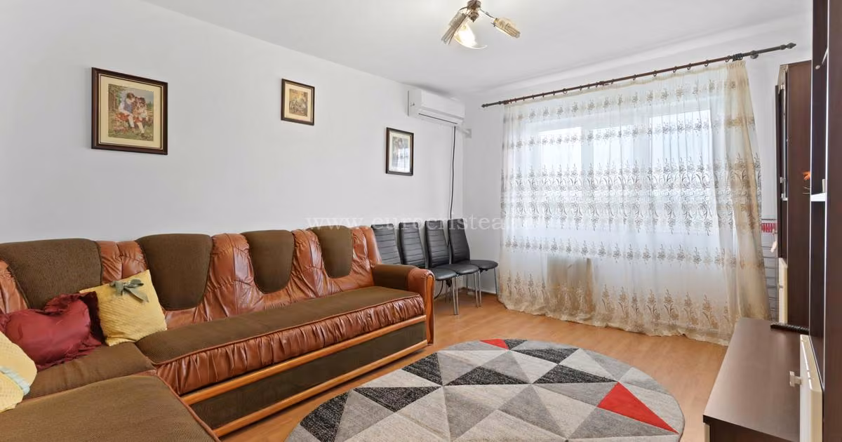 Apartament de vânzare cu 3 camere în Mangalia