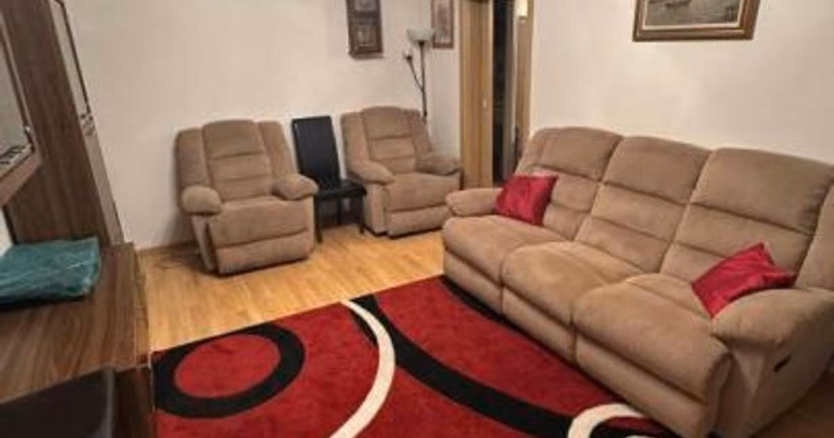 Apartament de vânzare cu 4 camere, mobilat în zona Titan, Sector 3