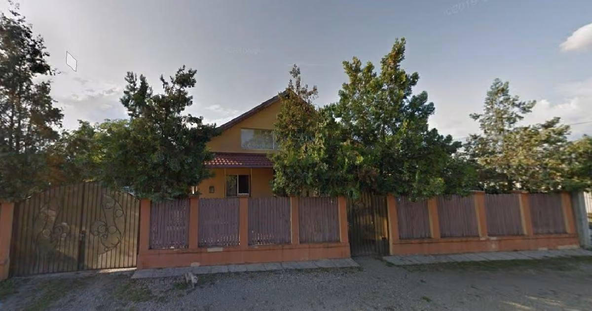 Casă individuală de vânzare cu 6 camere în Ștefănești