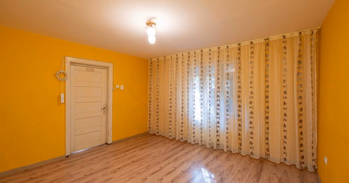 Casă individuală de vânzare cu 2 camere, mobilată în zona Casa de Cultură, Constanța