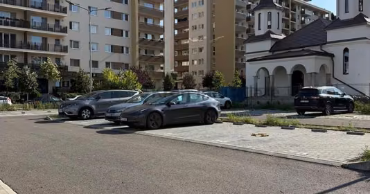 Apartament Tractorul