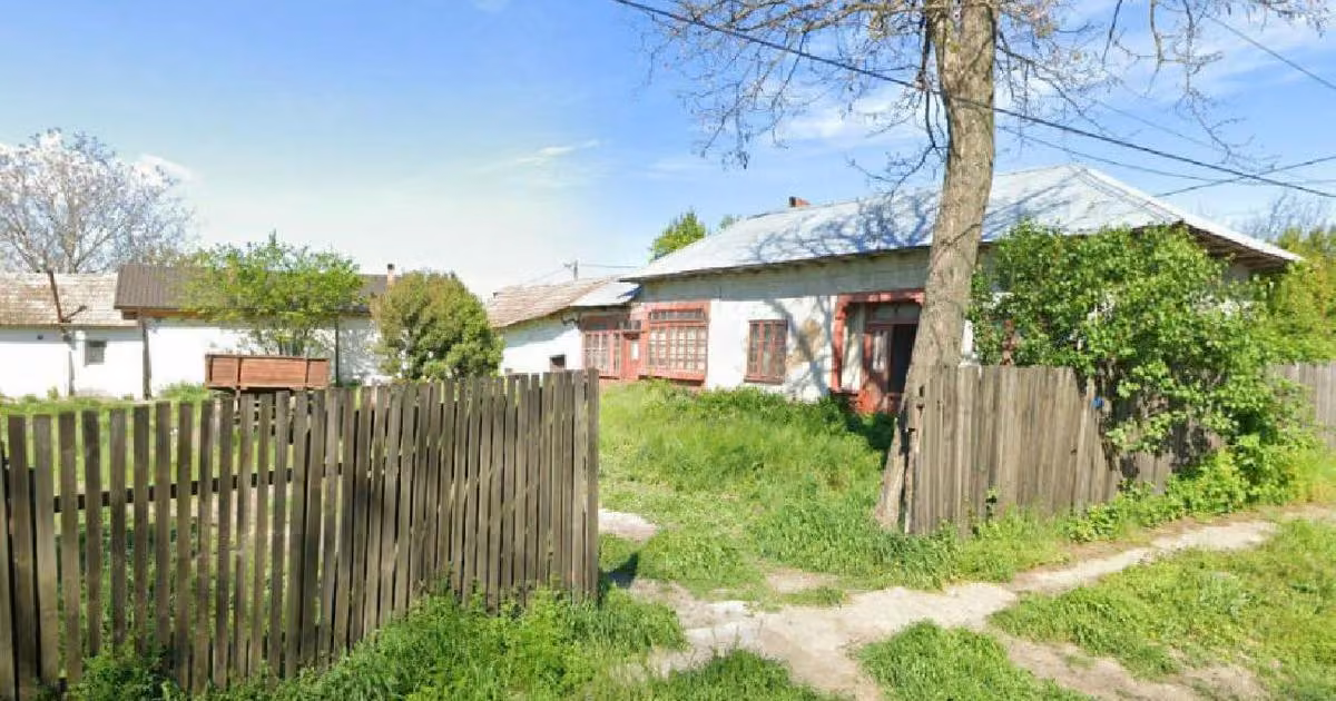 Casă individuală de vânzare cu 4 camere în Pietroșani