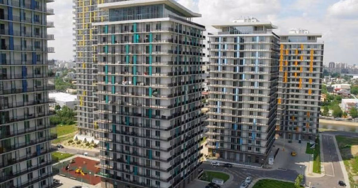 Apartament de vânzare cu 3 camere în zona Tineretului, Sector 4