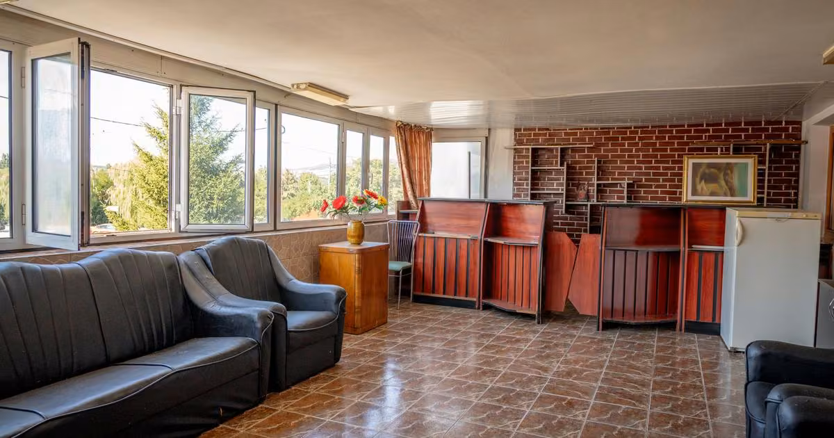 Apartament de vânzare cu 3 camere în Onești
