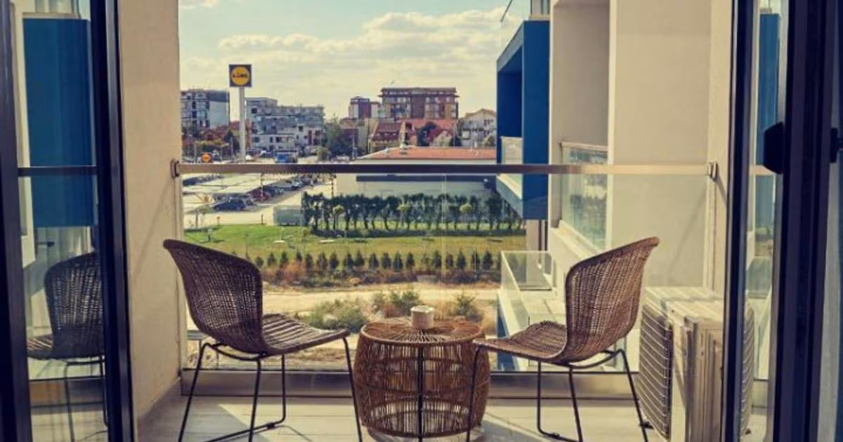 Garsonieră de vânzare, mobilată în Mamaia-Sat