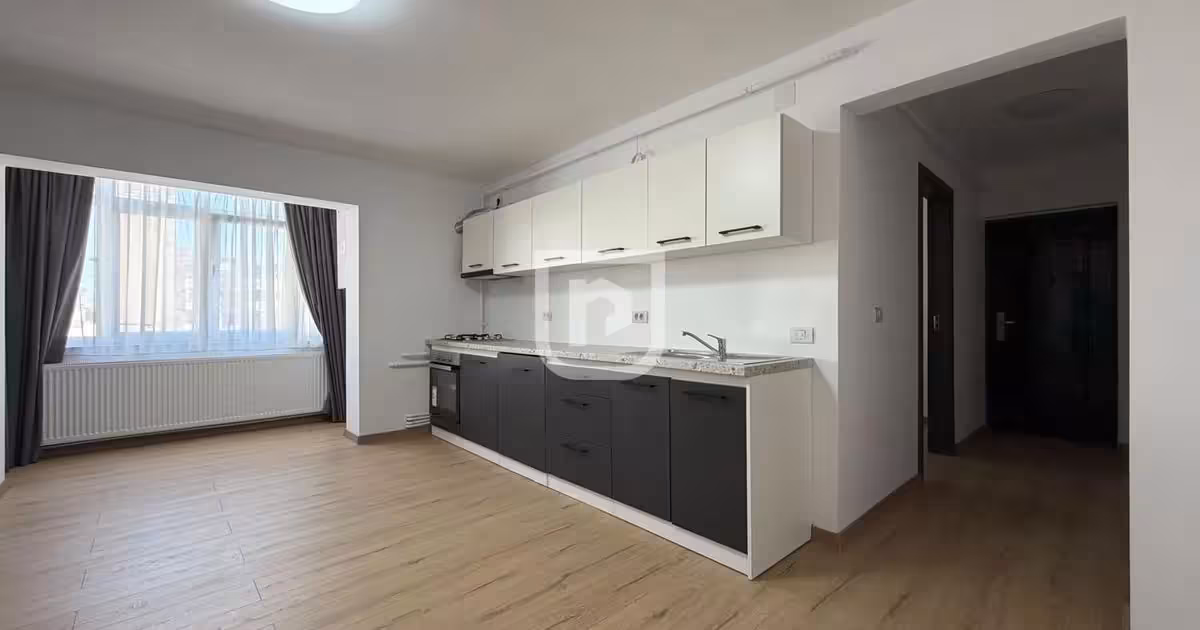 Apartament de vânzare cu 3 camere, mobilat în Gura Humorului