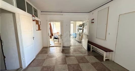 Spațiu comercial Central