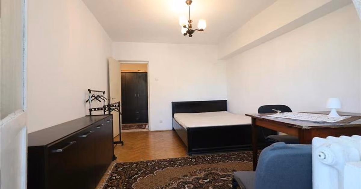 Apartament de vânzare cu 3 camere în zona Păcurari, Iași