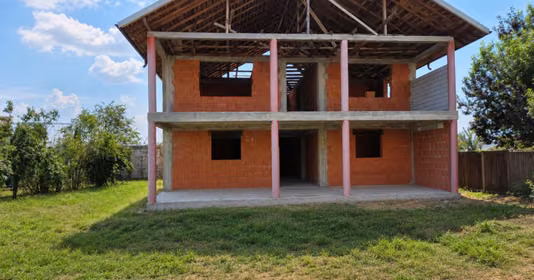 Casă Leordeni
