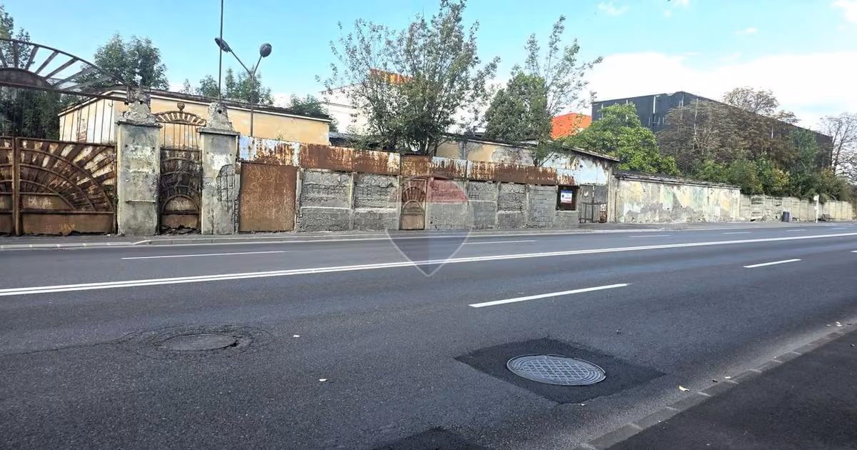 Spațiu industrial de vânzare de 232 mp, în zona Uzina 2, Brașov