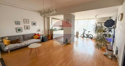 Apartament Titan